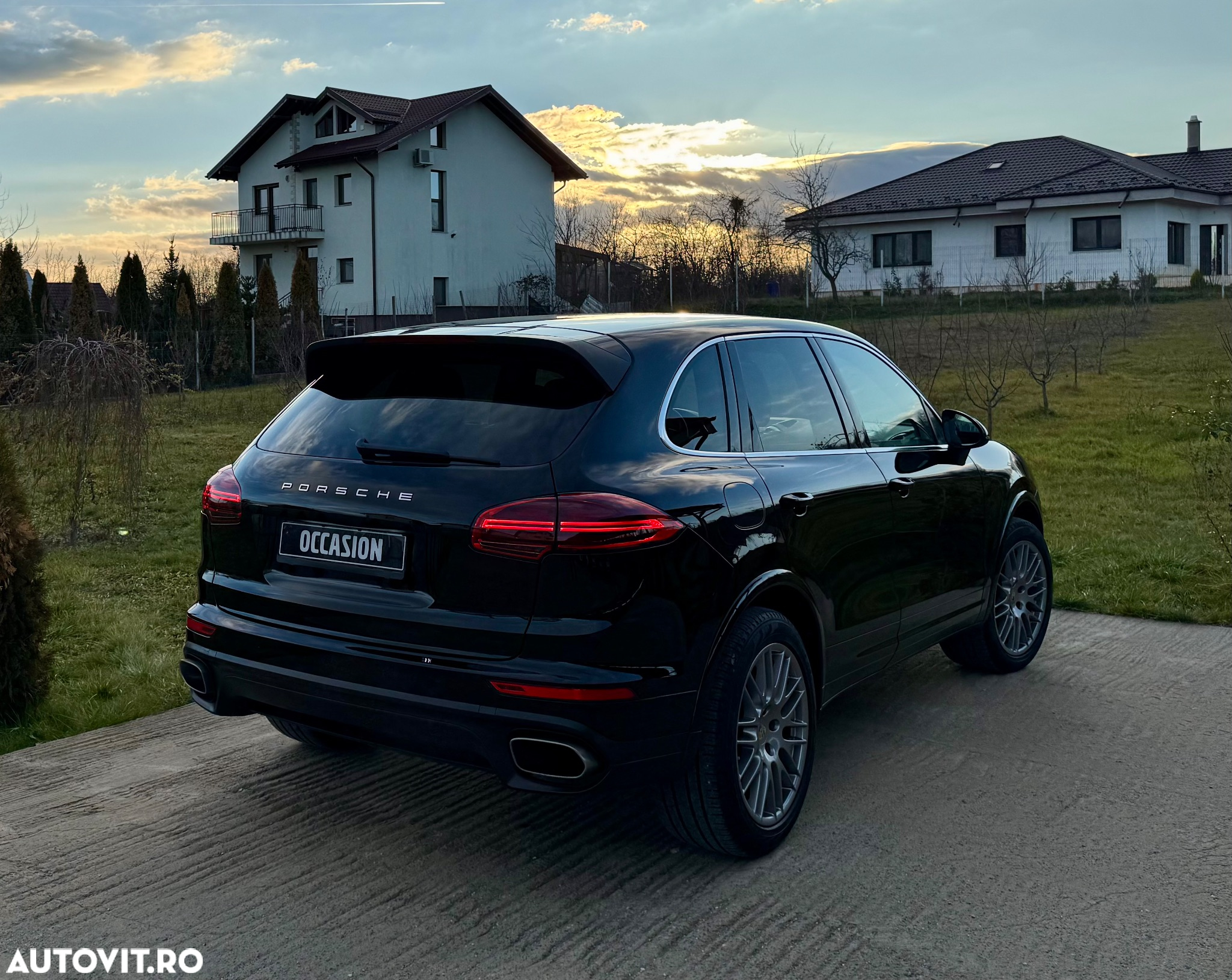 Porsche Cayenne Diesel Platinum Edition - 3
