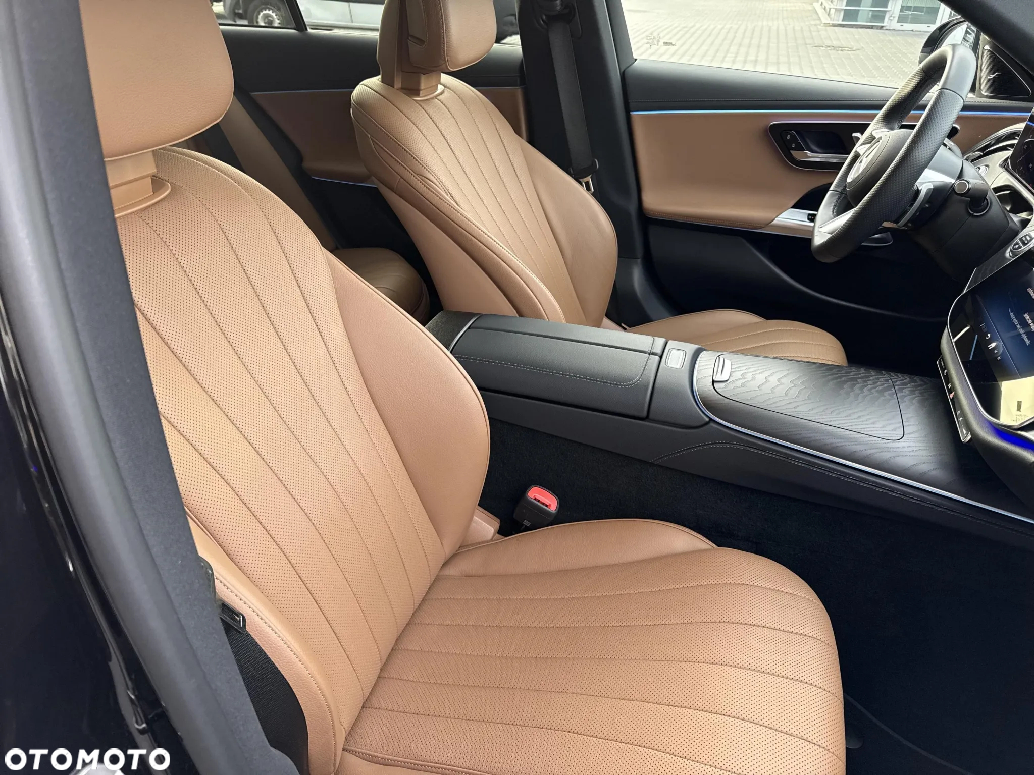 Mercedes-Benz Klasa E 220 d 4Matic 9G-TRONIC - 22