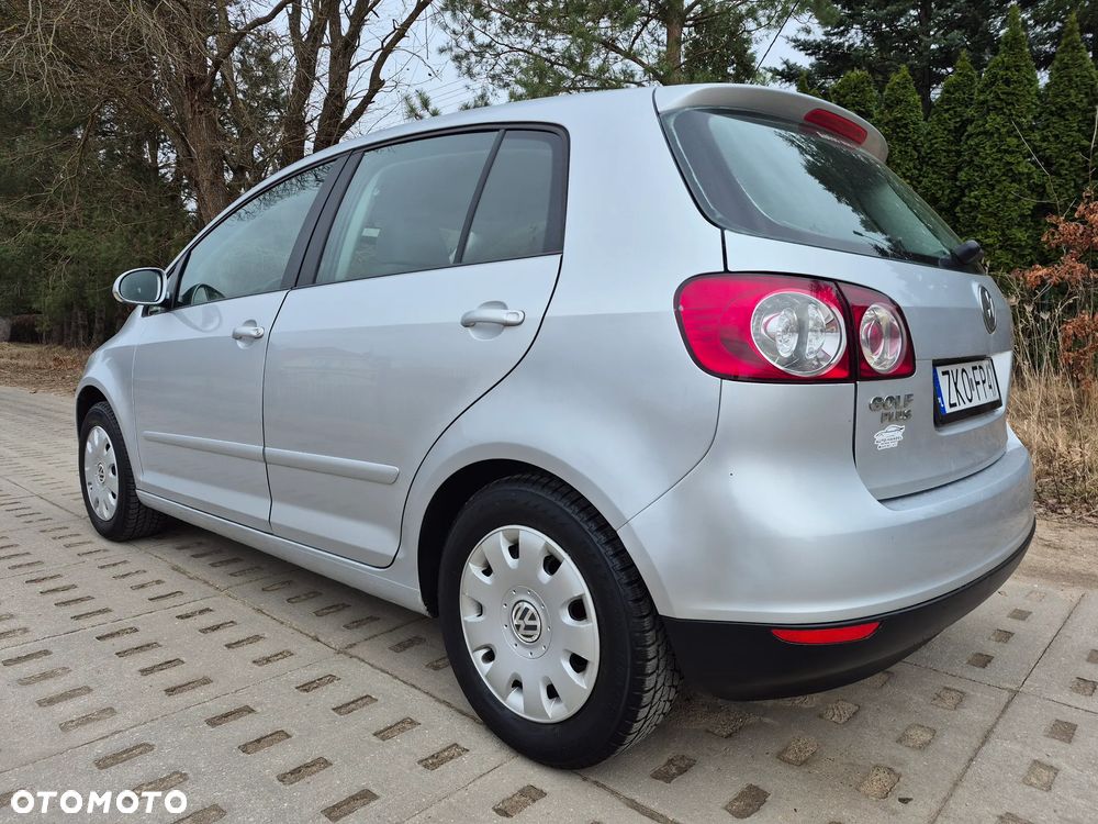 Volkswagen Golf Plus - 10