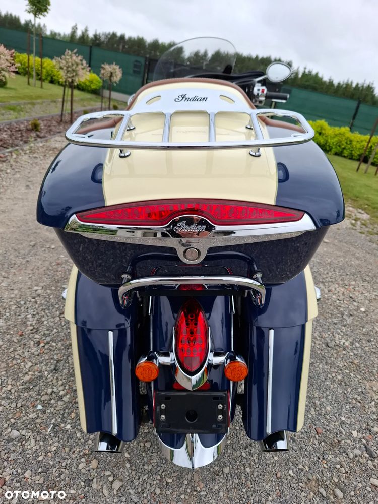 Indian Roadmaster - 4