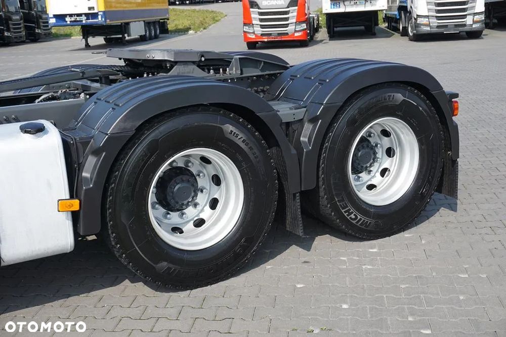 Volvo FH 16 / 650 / EURO 6 / ACC / 6 X 4 / RETARDER / HYDRAULIKA - 19