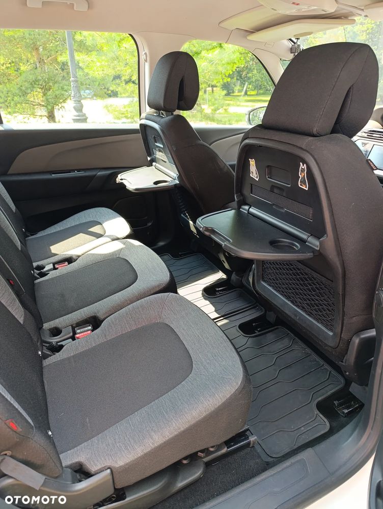 Citroën C4 Grand Picasso 1.2 PureTech MoreLife S&S - 8