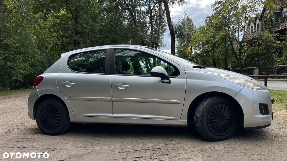 Peugeot 207 1.6 HDi Presence - 3