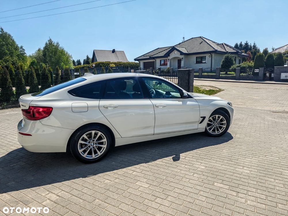 BMW Seria 3 320d - 11