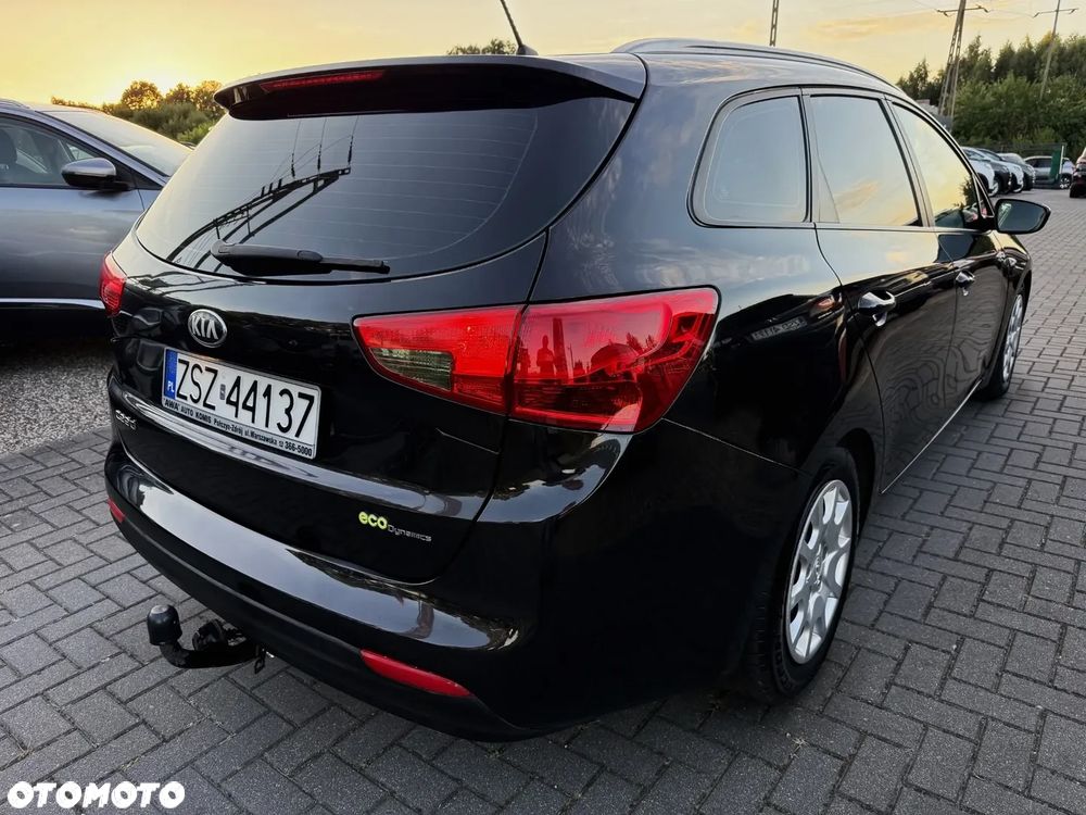 Kia Ceed 1.6 CRDi 128 Platinum Edition - 4