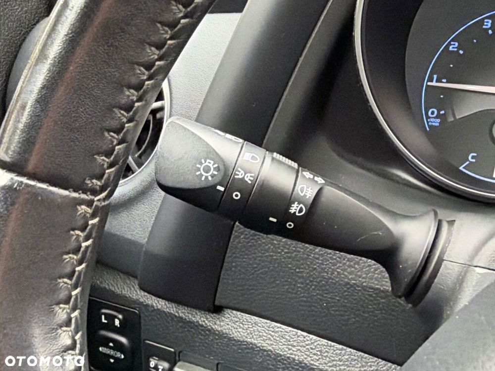 Toyota Auris 1.6 Premium Comfort - 16