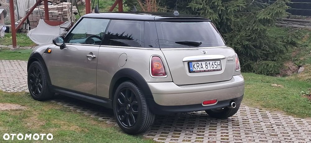 MINI Cooper Standard - 3