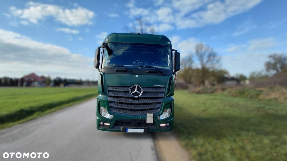 Mercedes-Benz 2545 - 2