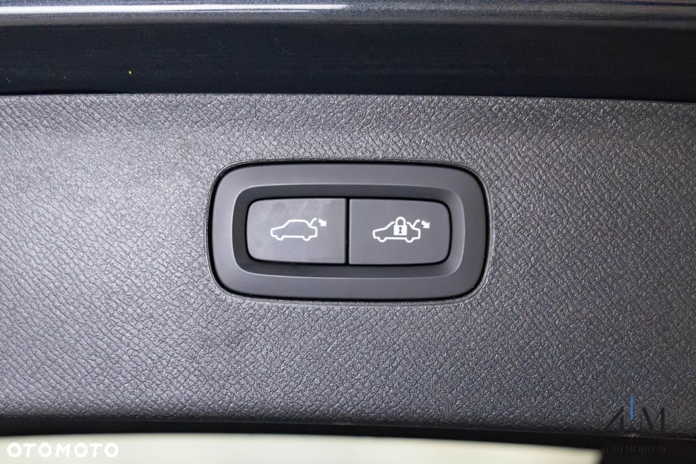 Volvo XC 90 B5 D AWD Ultimate Bright - 40