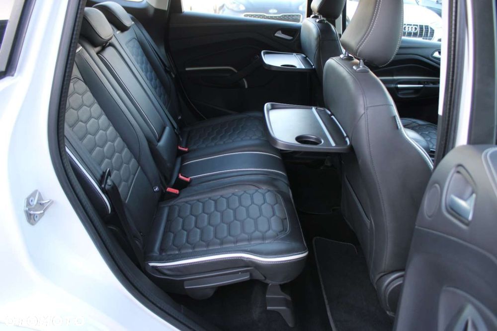 Ford Kuga 1.5 EcoBoost 2x4 Vignale - 29