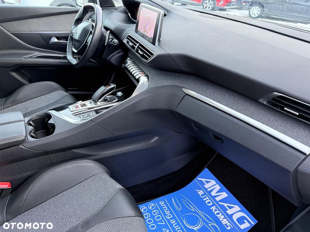Peugeot 3008 1.6 PureTech Hybrid PHEV Allure S&S EAT8 - 19