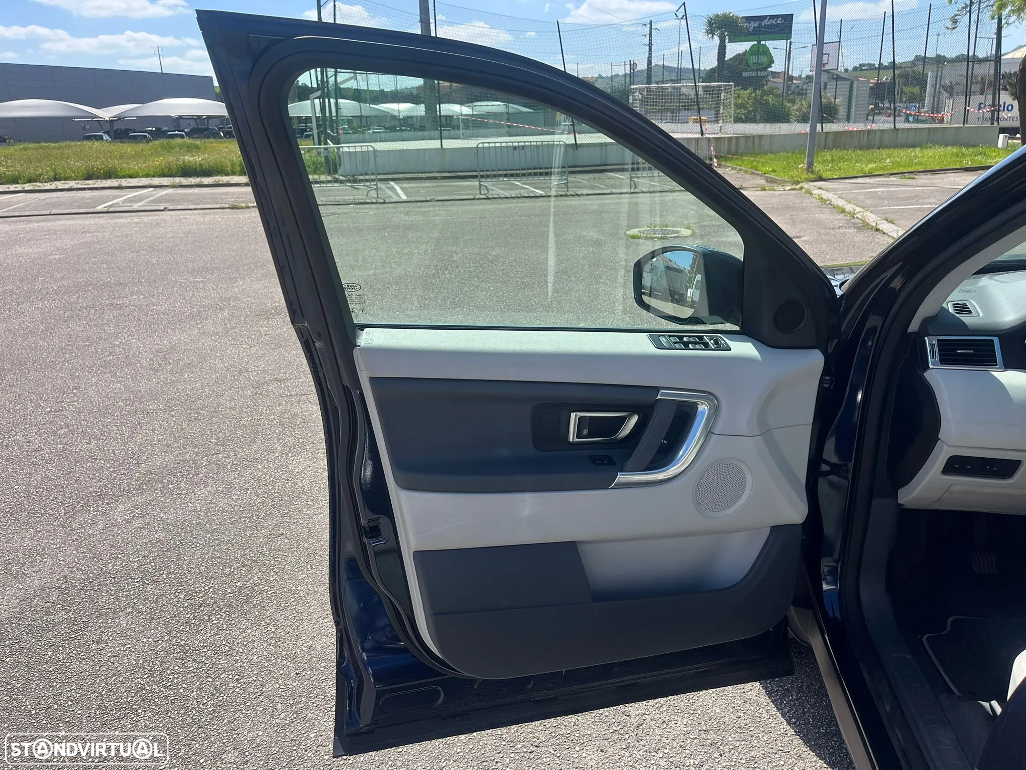 Land Rover Discovery Sport - 20