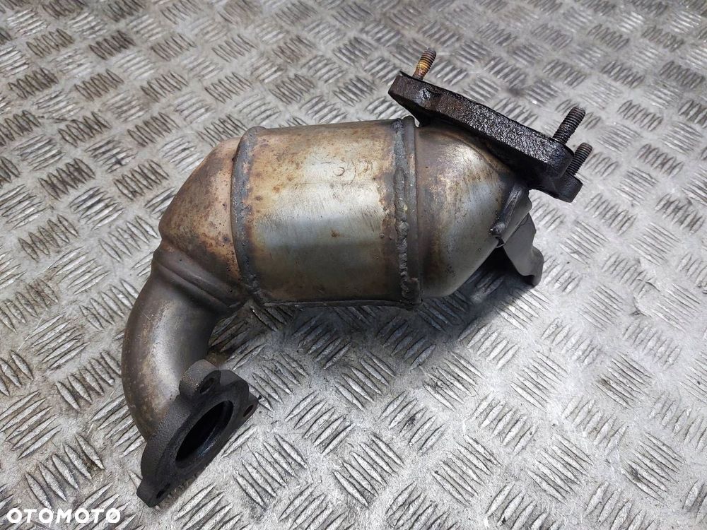 KATALIZATOR PUSTY VOLVO V40 I LIFT - 2