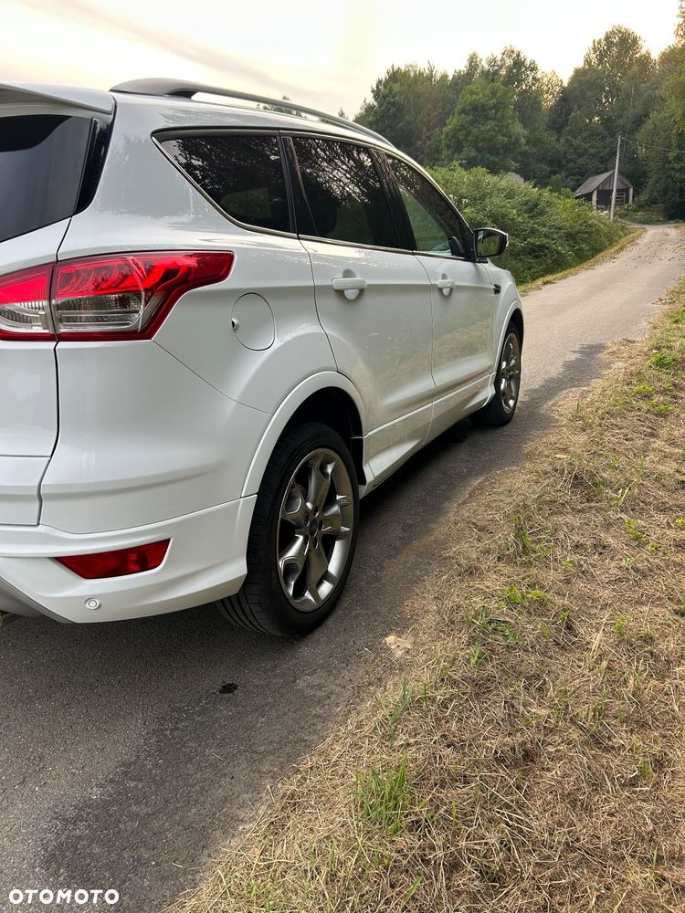 Ford Kuga - 9