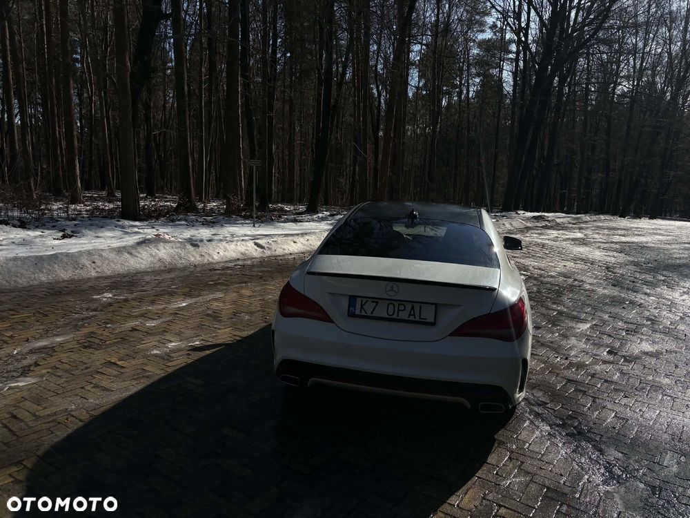 Mercedes-Benz CLA 250 4-Matic - 9