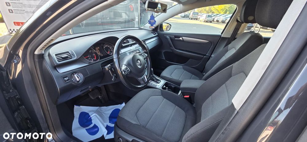 Volkswagen Passat Variant 2.0 Blue TDI DSG SCR Highline - 32