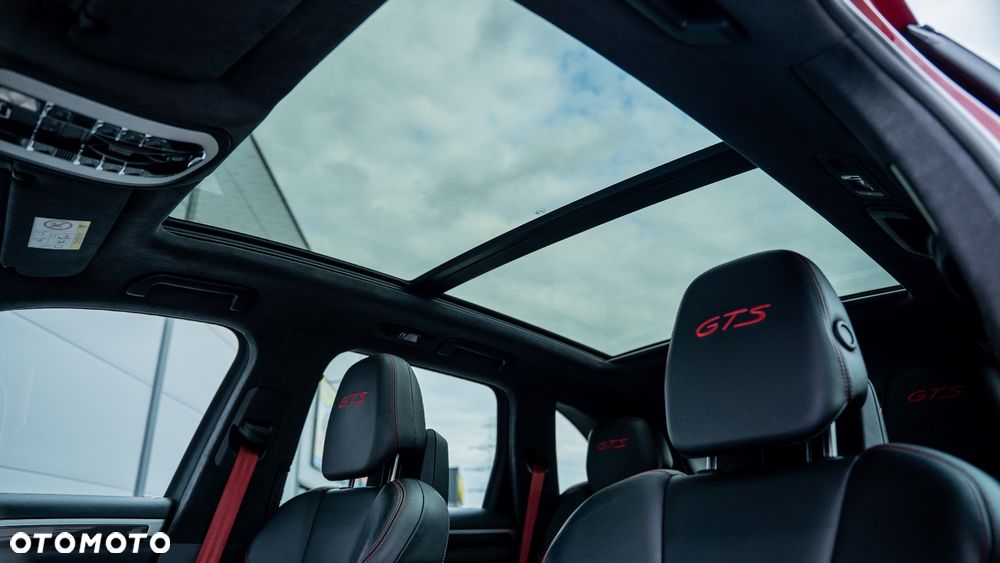 Porsche Cayenne GTS - 7