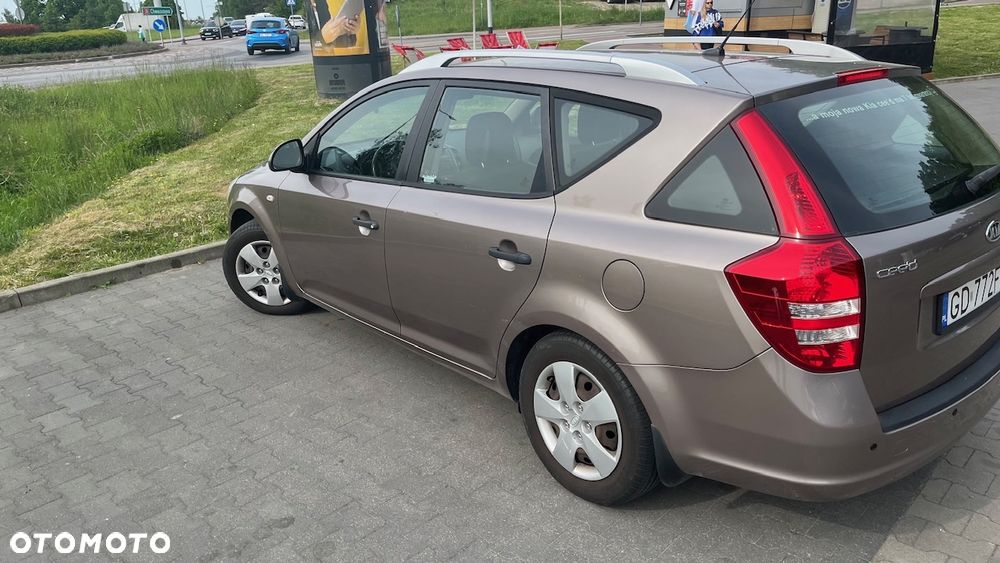 Kia Ceed 1.6 Crdi Comfort - 26