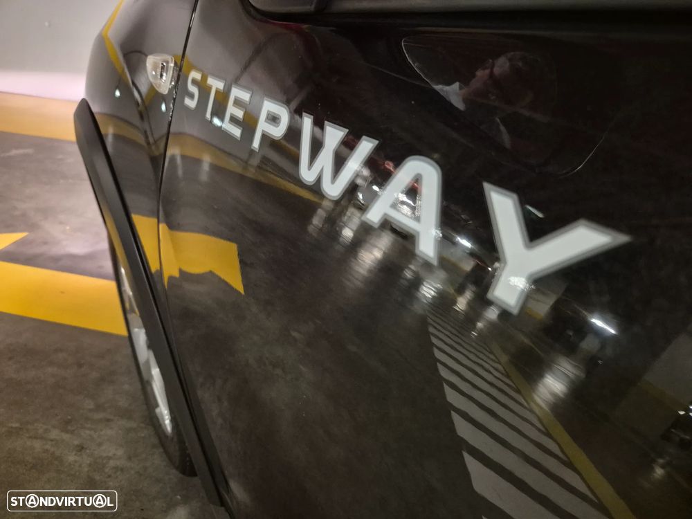 Dacia Logan MCV 0.9 TCe Stepway - 19