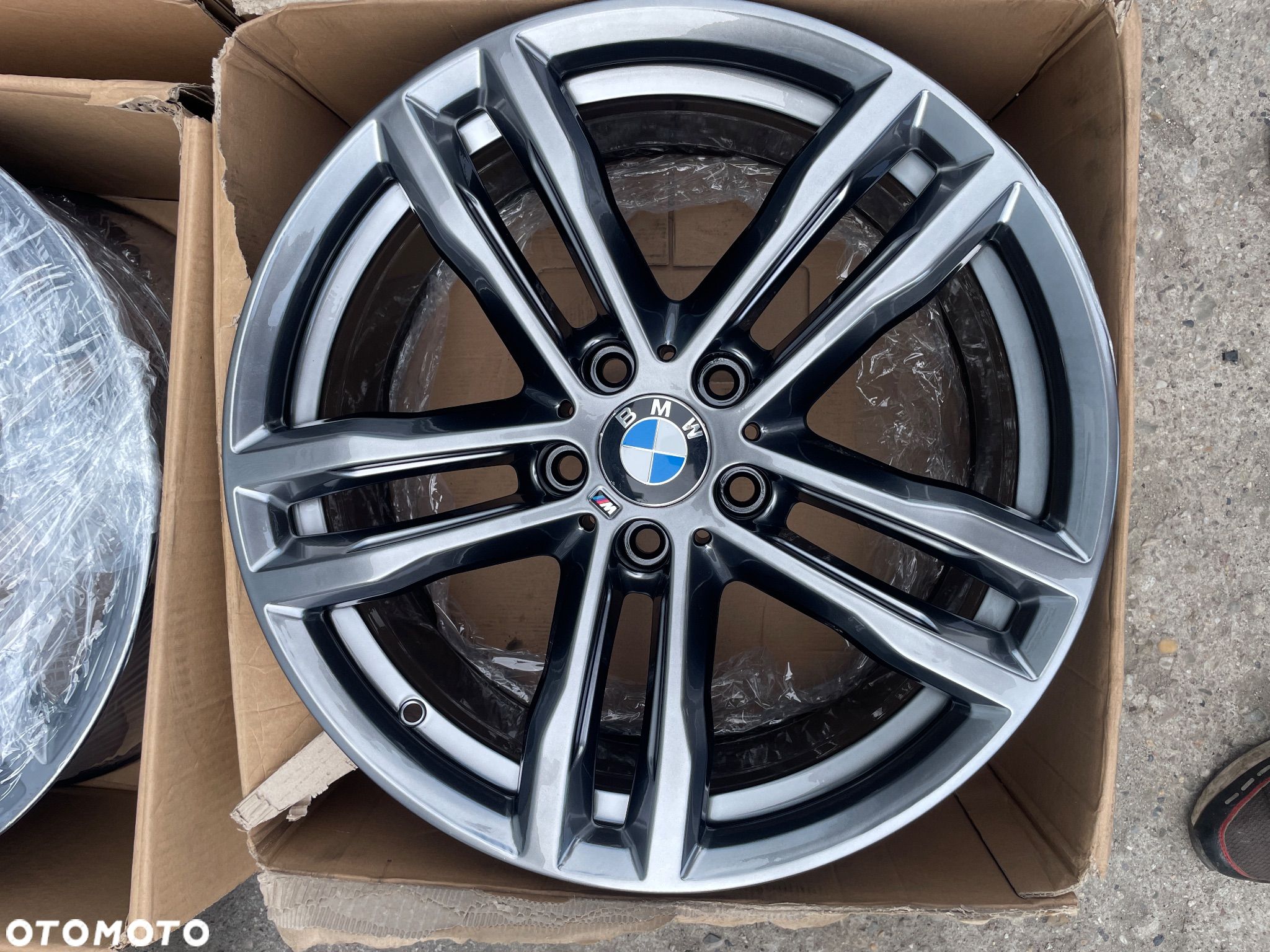 Oryginalne Alufelgi 19 cali Bmw styling 704 Mpakiet chrome shadowf20 f30 f31 f32 - 1