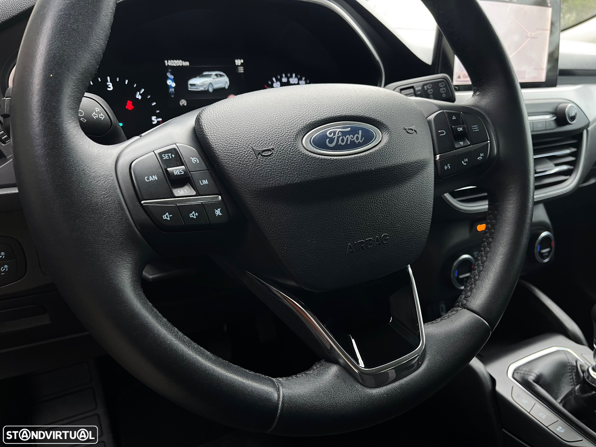 Ford Focus SW 1.5 TDCi EcoBlue Active - 19