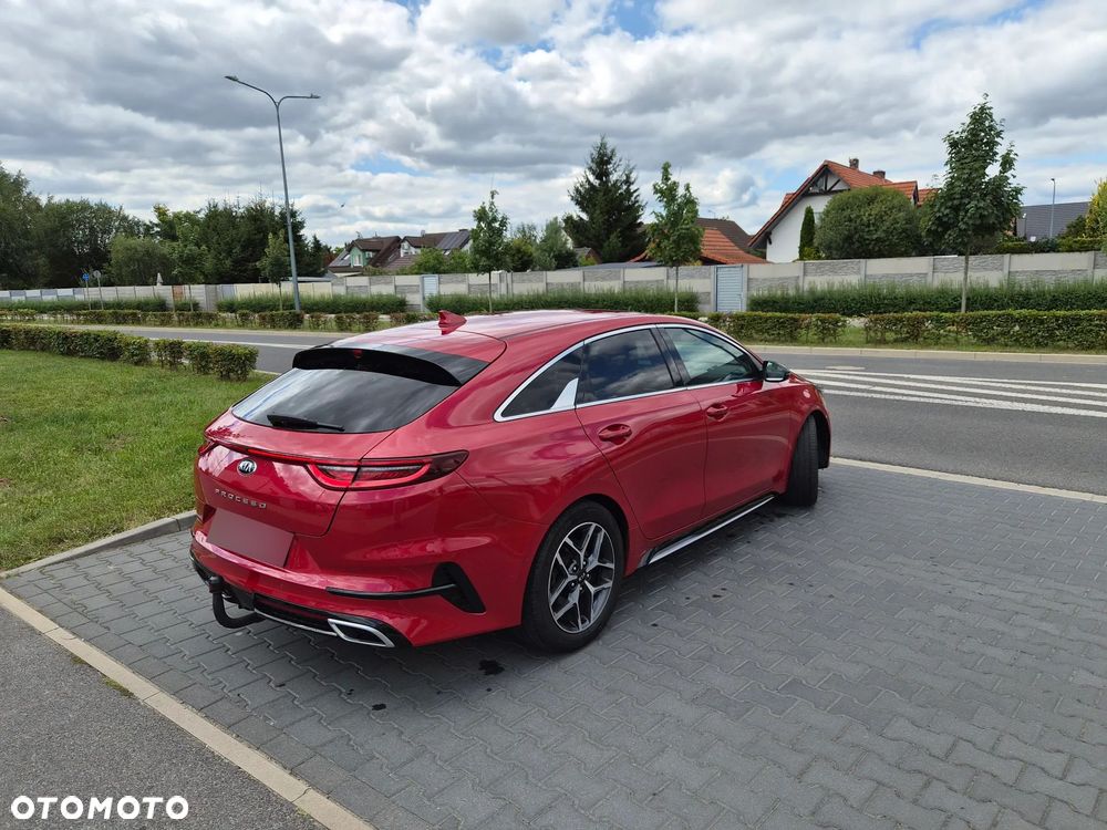 Kia ProCeed 1.6 CRDi Eco-Dynamics+ (48V Mild-Hybrid) DCT7 GT LINE - 6