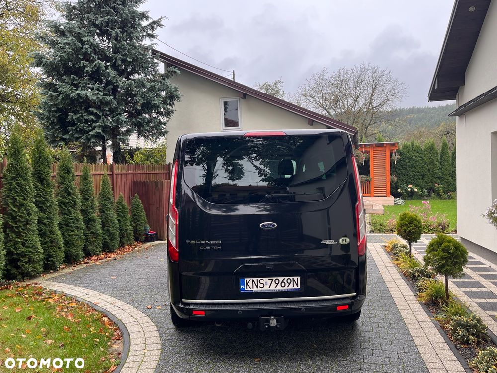 Ford Tourneo Custom - 4