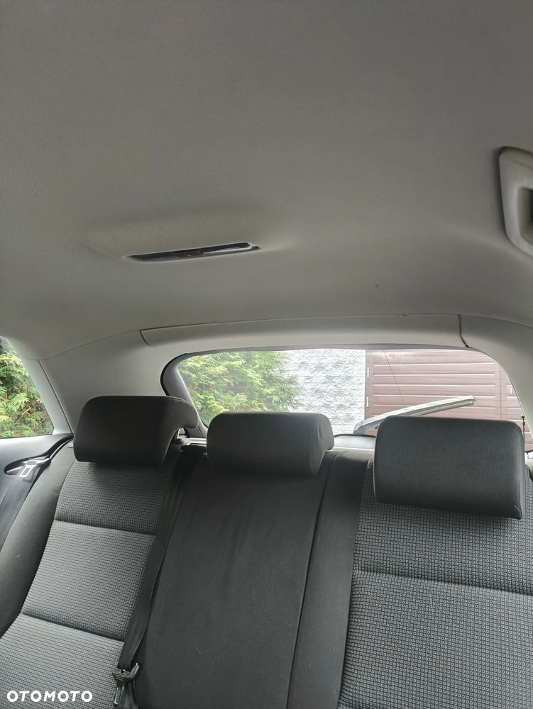 Audi A3 3-drzwiowe 1.6 Ambiente - 17