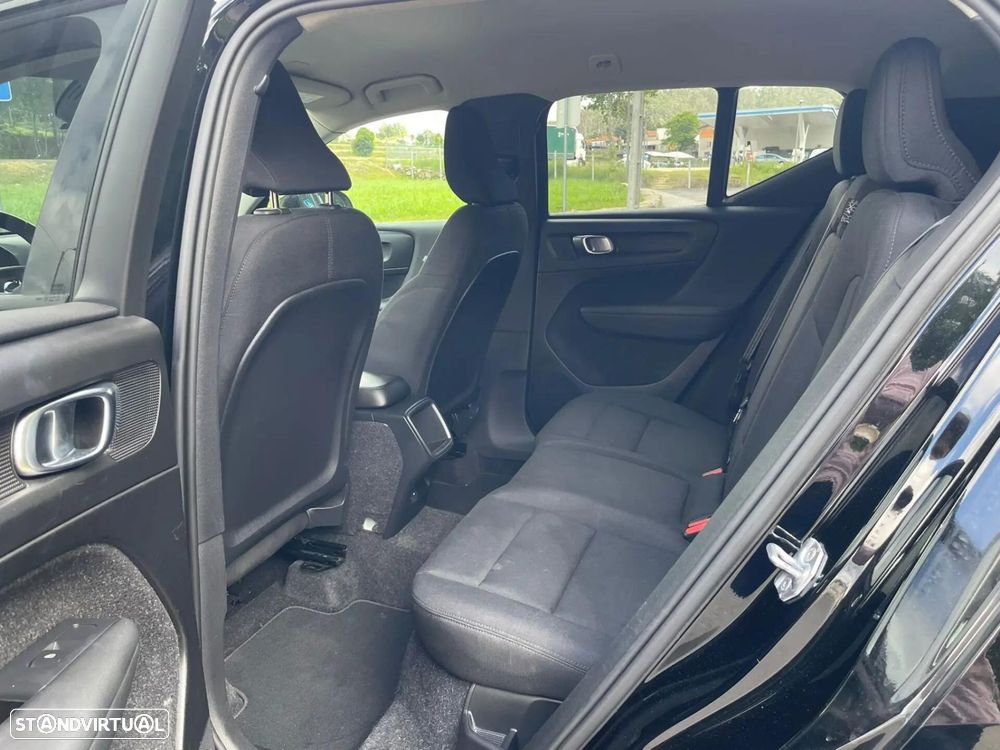 Volvo XC 40 2.0 D3 - 15