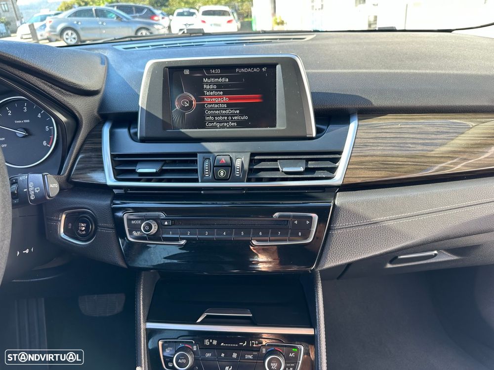 BMW 218 Active Tourer d Line Luxury Auto - 20