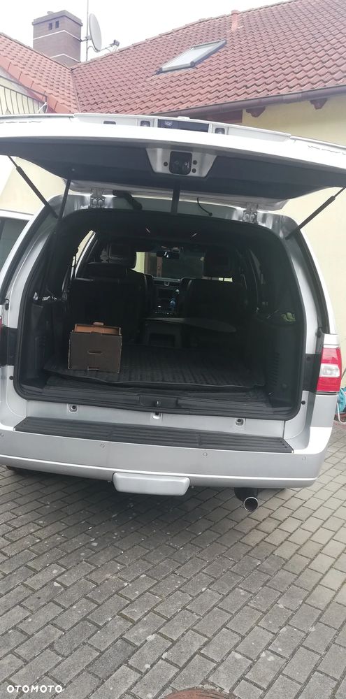 Lincoln Navigator 5.4 L 4x4 - 5