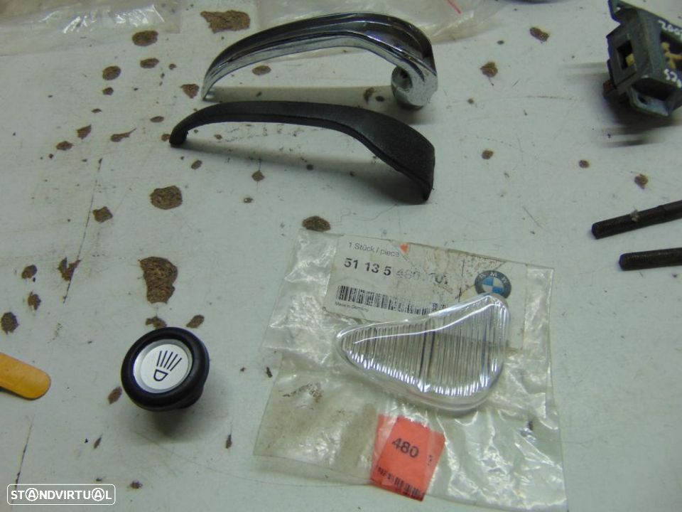 BMW E10 1602/ 2002 peças 2 - 7