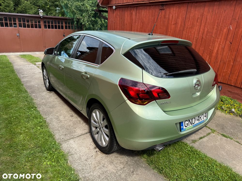 Opel Astra 1.4 T Cosmo - 6