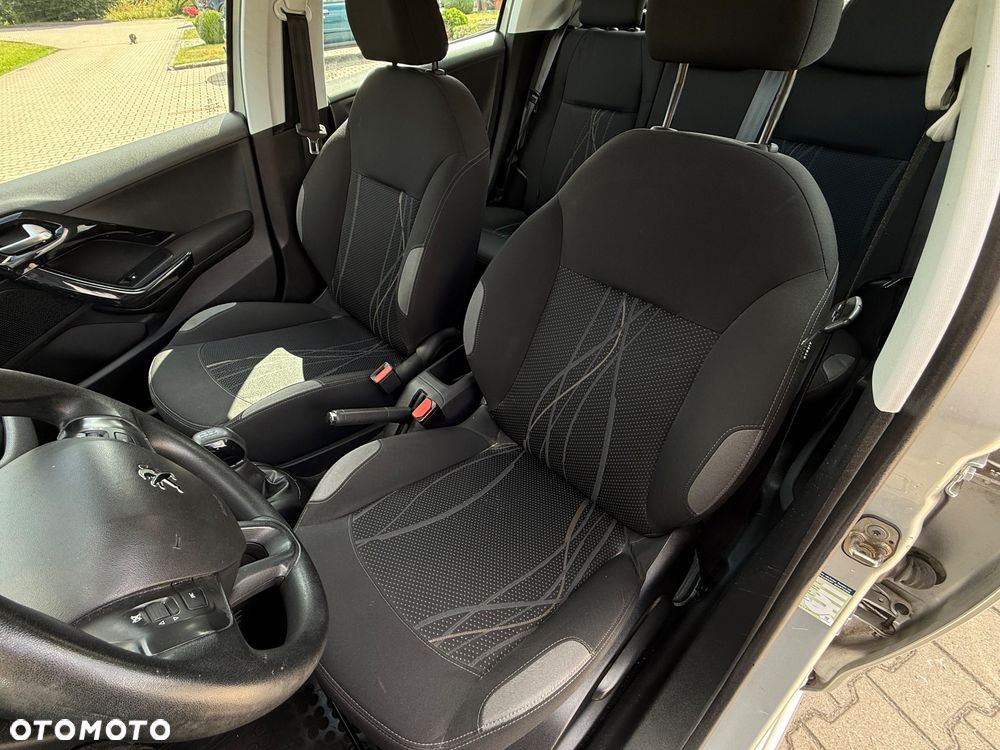 Peugeot 208 1.4 VTi Allure - 9