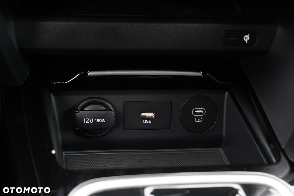 Kia XCeed 1.6 T-GDI Tribute DCT - 25