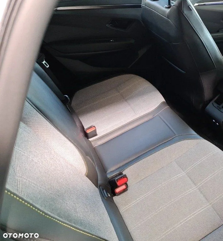 Renault Megane E-Tech 220 Comfort Range Techno - 9