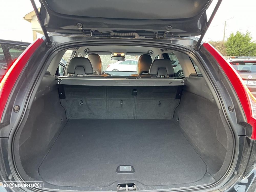 Volvo XC 60 D4 Ocean Race - 15