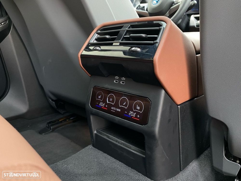 BMW 530 e Pack Desportivo M Pro - 23