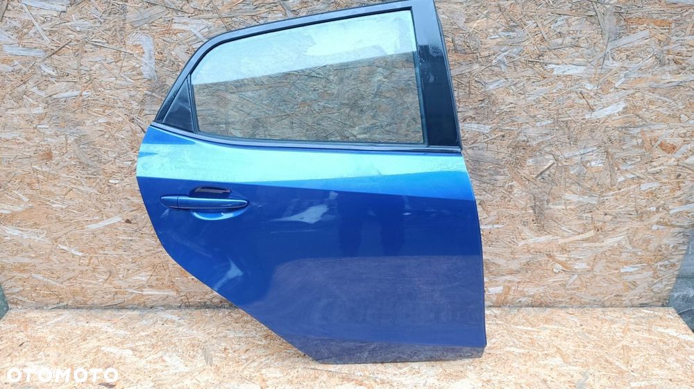 DRZWI PRAWE TYLNE TYŁ MAZDA 2 DE