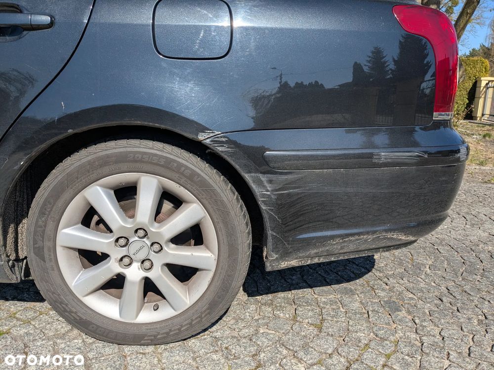 Toyota Avensis 2.0 VVT-i Sol - 3