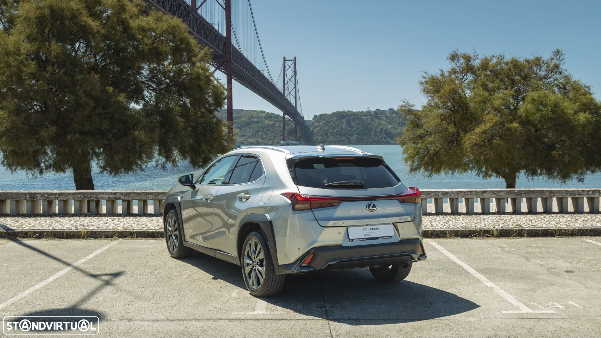 Lexus UX 250h Sport (Ecrã 12.3) - 7