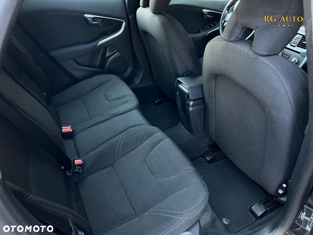 Volvo V40 - 38