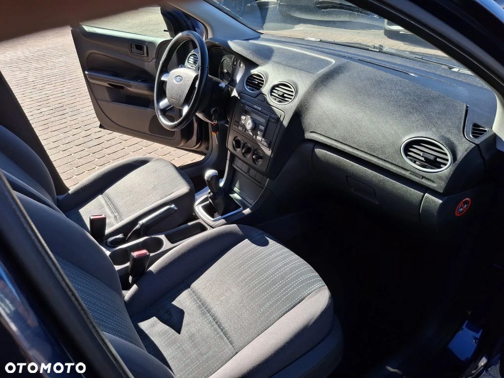 Ford Focus 1.8 Connection - 16