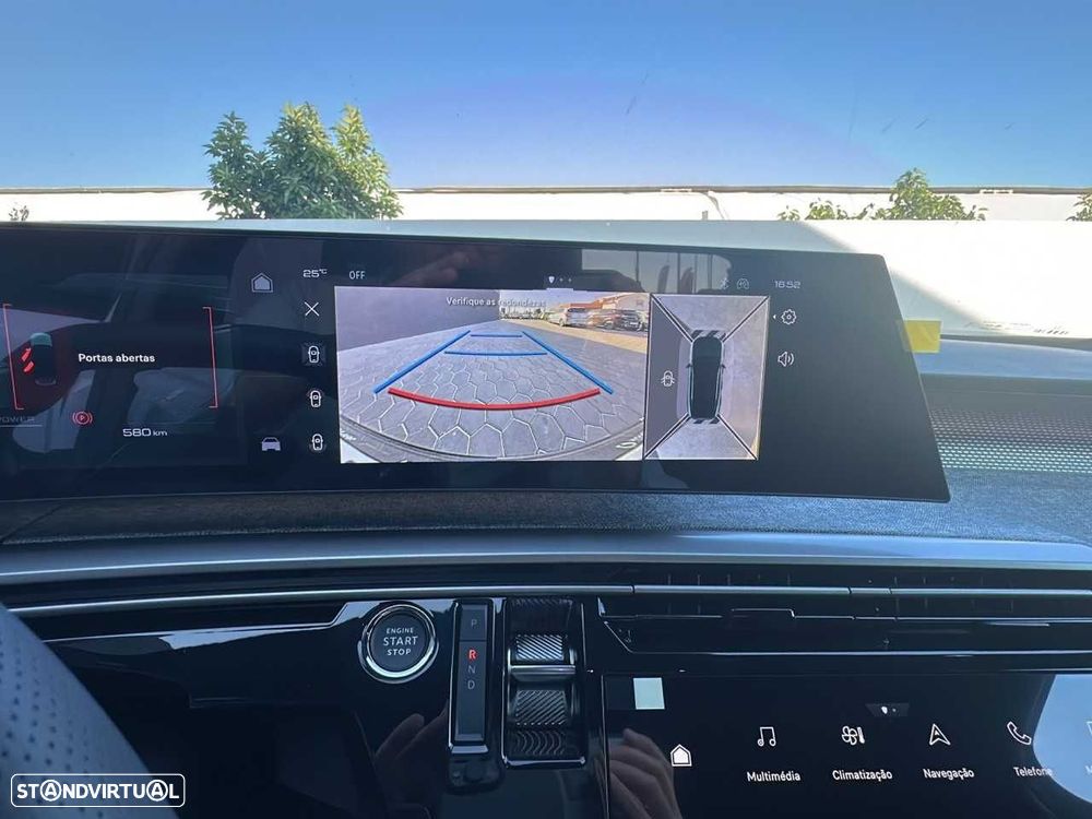 Peugeot E-3008 73 kWh GT - 14