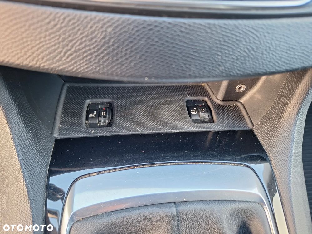 Peugeot 308 1.6 BlueHDi Allure S&S - 16