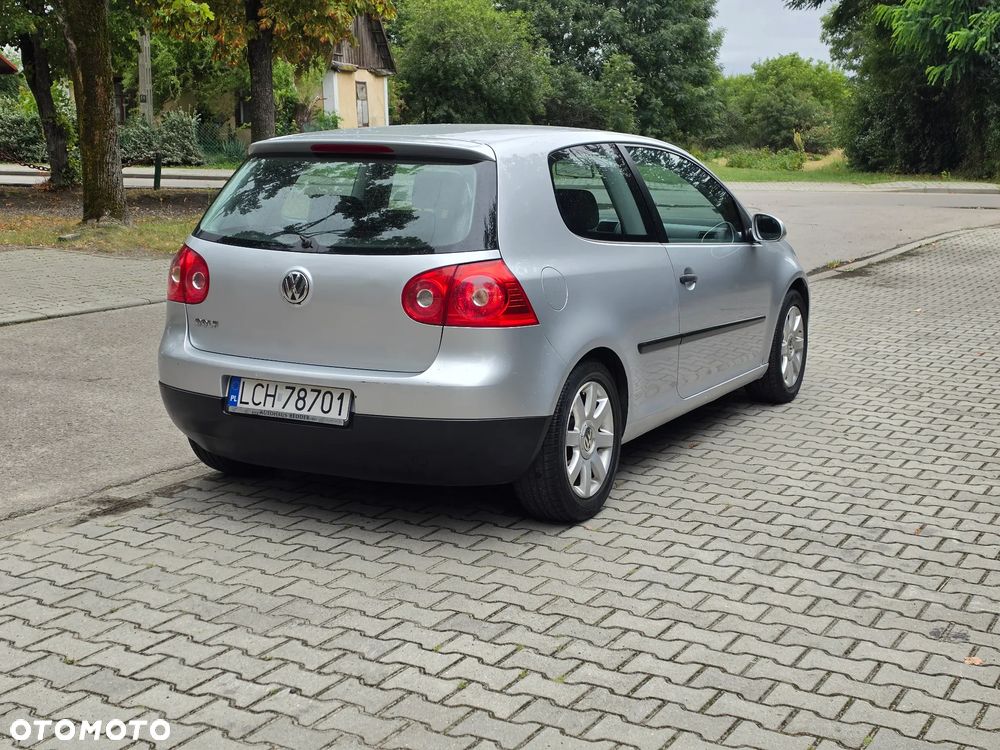 Volkswagen Golf - 4
