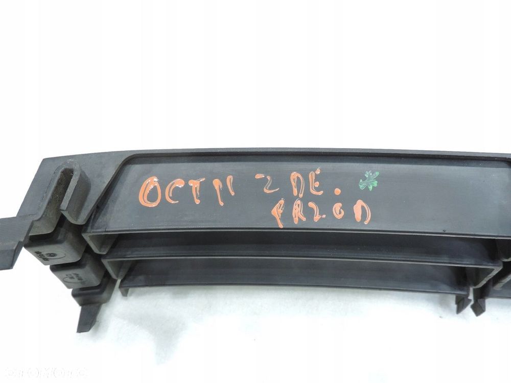 KRATKA ZDERZAKA PRZÓD SKODA OCTAVIA II 1Z9853677 - 6