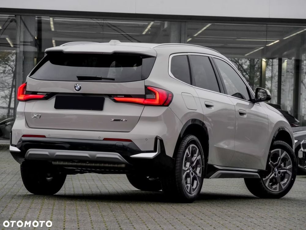 BMW X1 sDrive18i xLine - 5