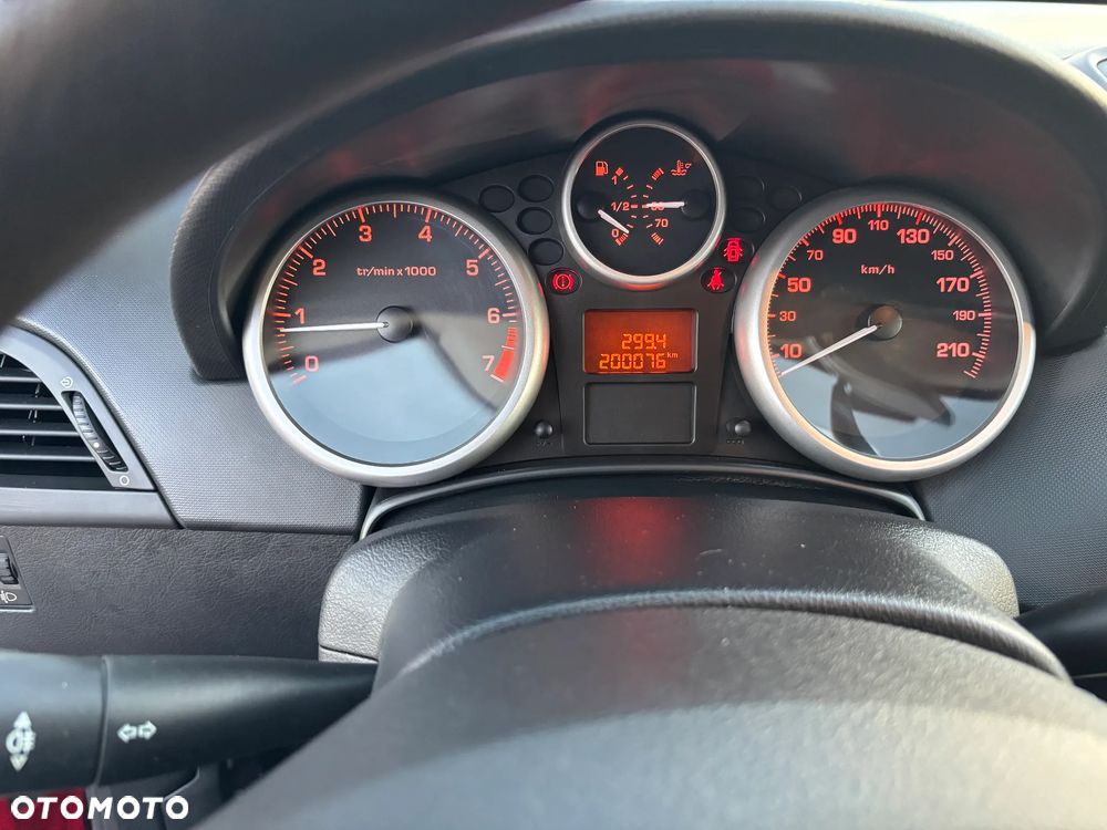 Peugeot 207 1.4 16V U Move - 24
