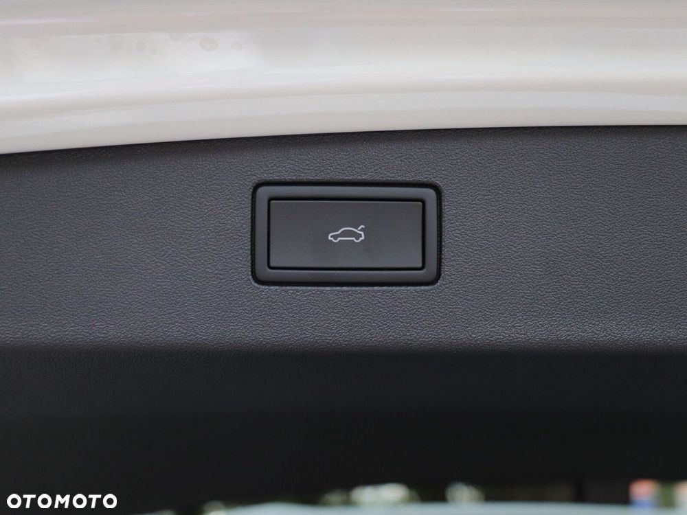 Volkswagen Tiguan - 23